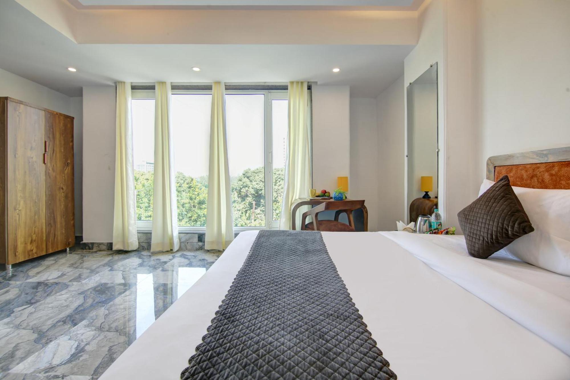 Hotel The Emporio Grand Near Vaishali Metro Station Ghaziabad Luaran gambar