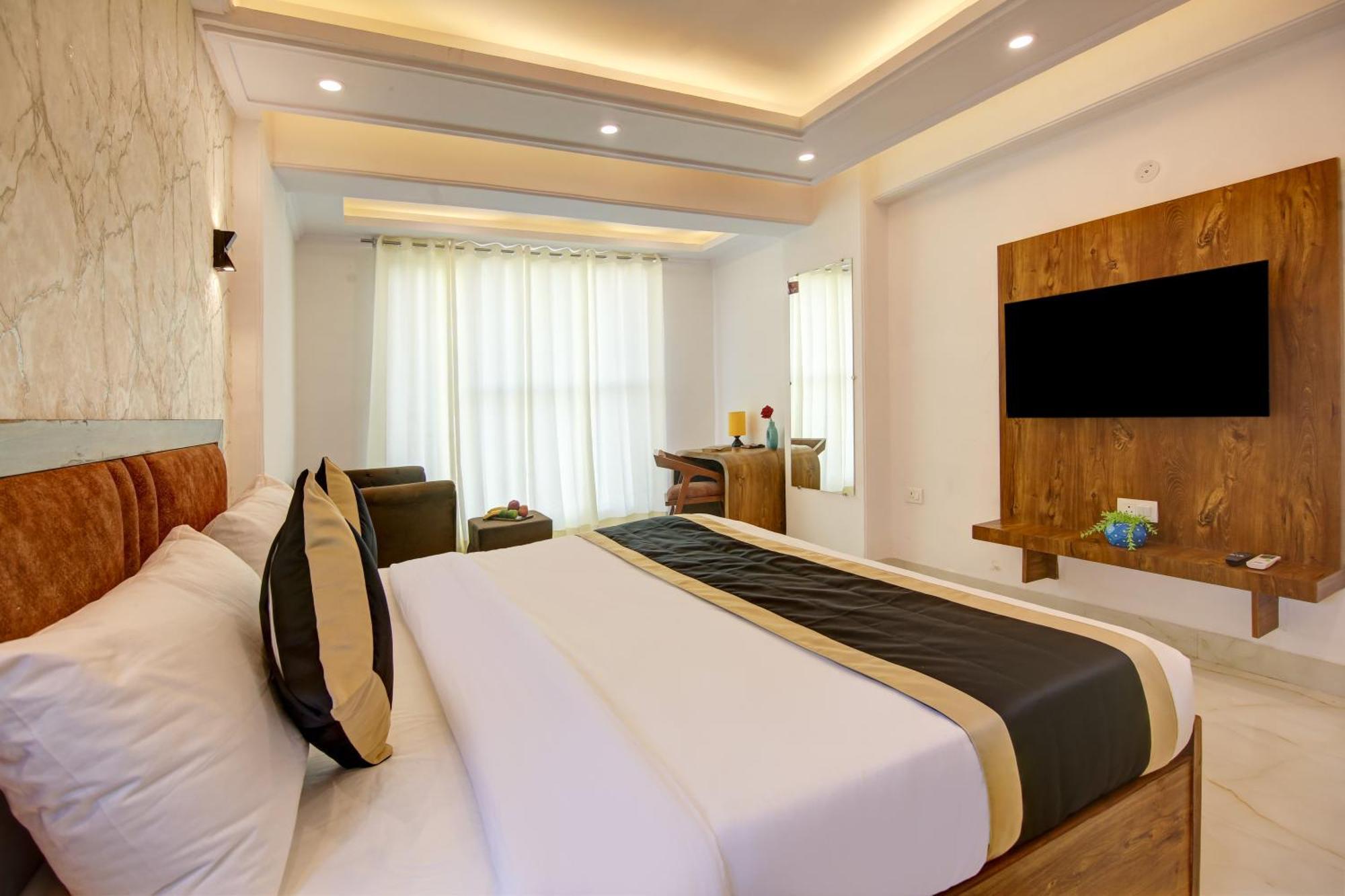 Hotel The Emporio Grand Near Vaishali Metro Station Ghaziabad Luaran gambar