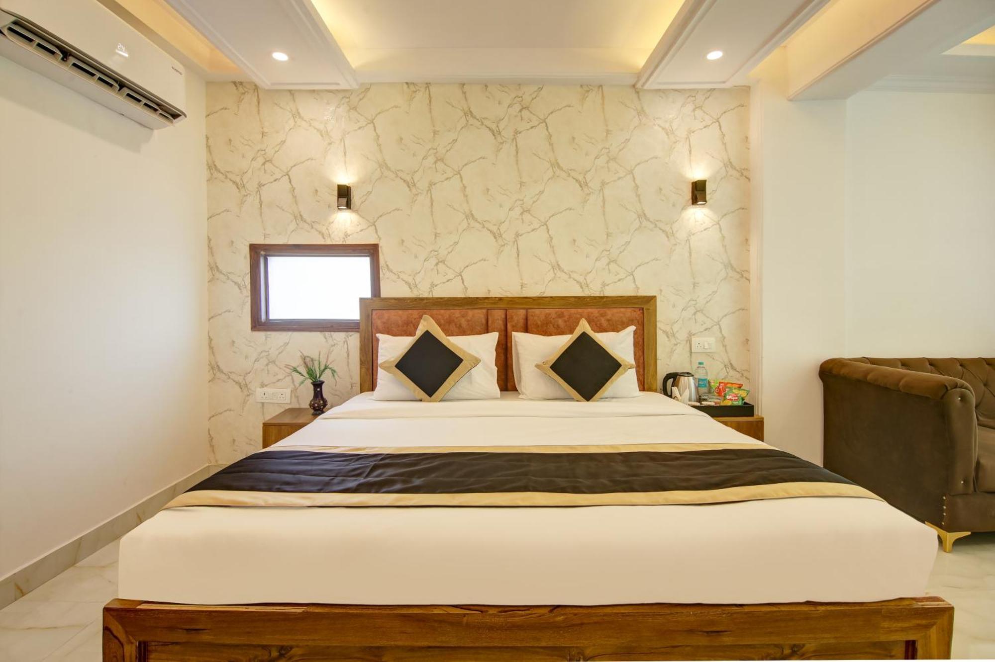 Hotel The Emporio Grand Near Vaishali Metro Station Ghaziabad Luaran gambar
