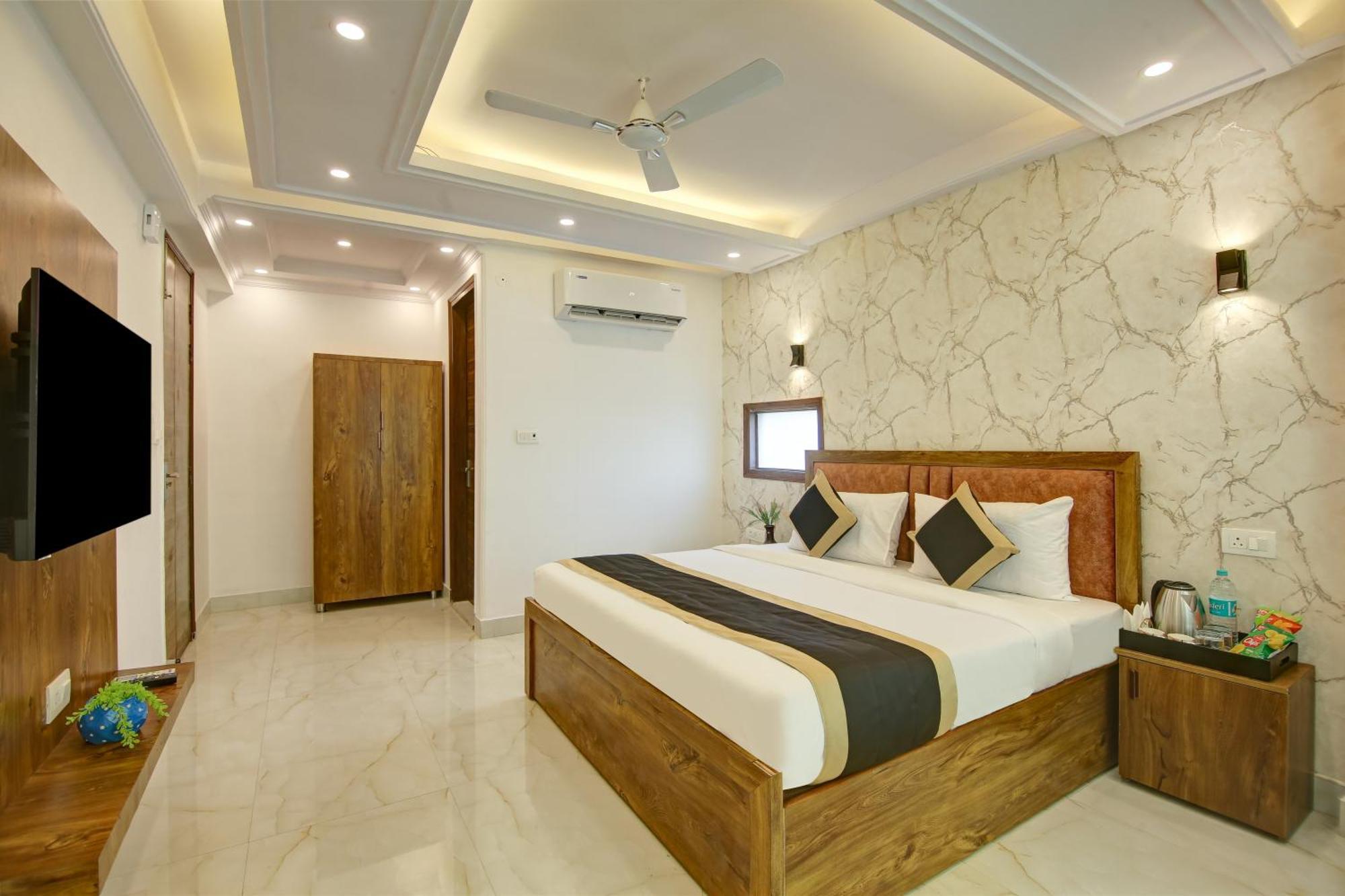 Hotel The Emporio Grand Near Vaishali Metro Station Ghaziabad Luaran gambar