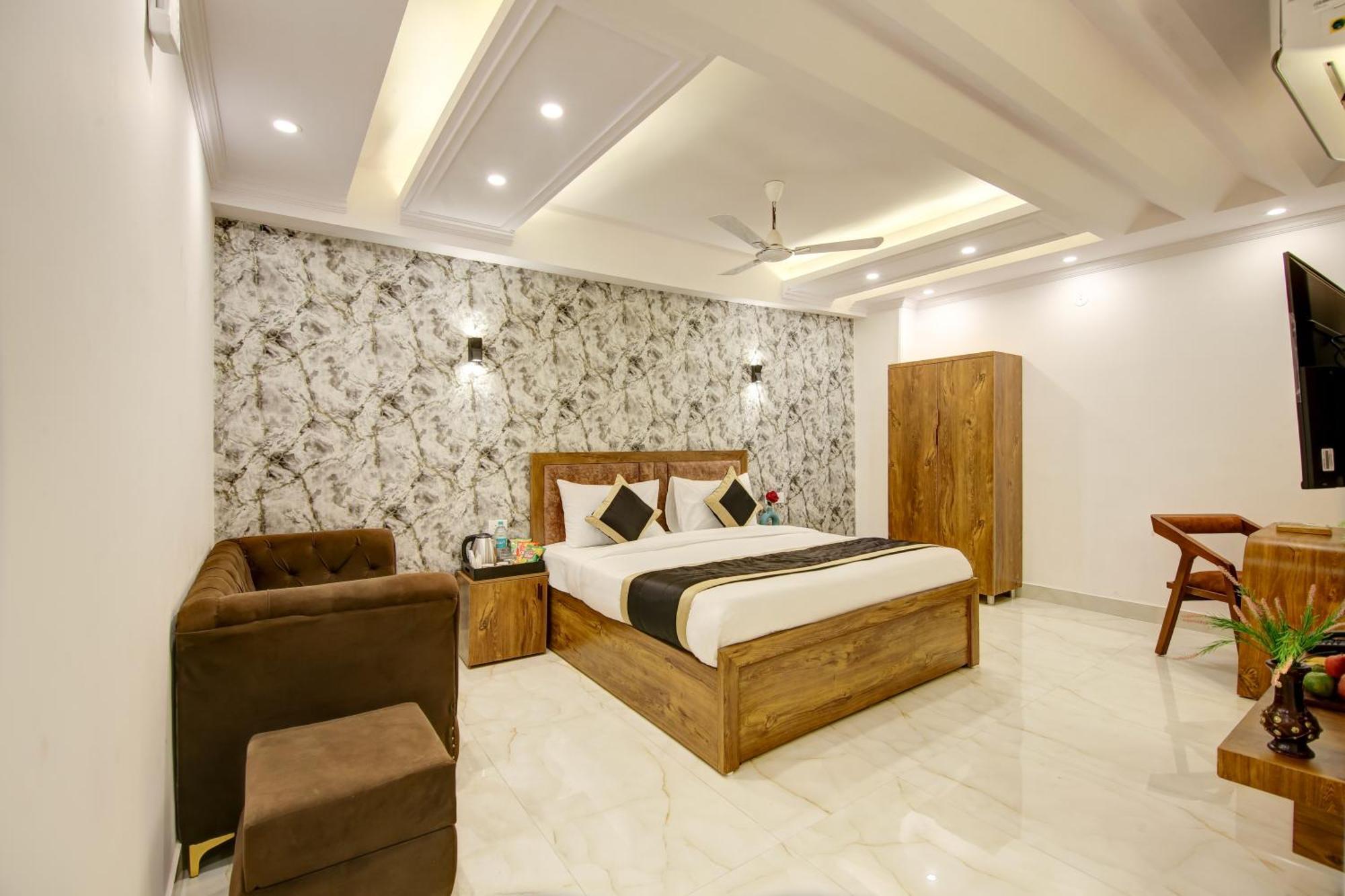 Hotel The Emporio Grand Near Vaishali Metro Station Ghaziabad Luaran gambar