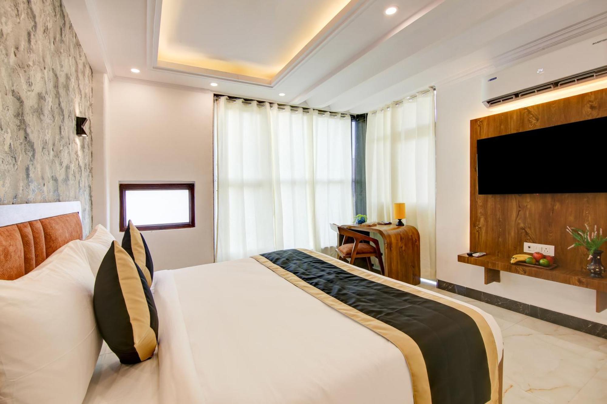 Hotel The Emporio Grand Near Vaishali Metro Station Ghaziabad Luaran gambar
