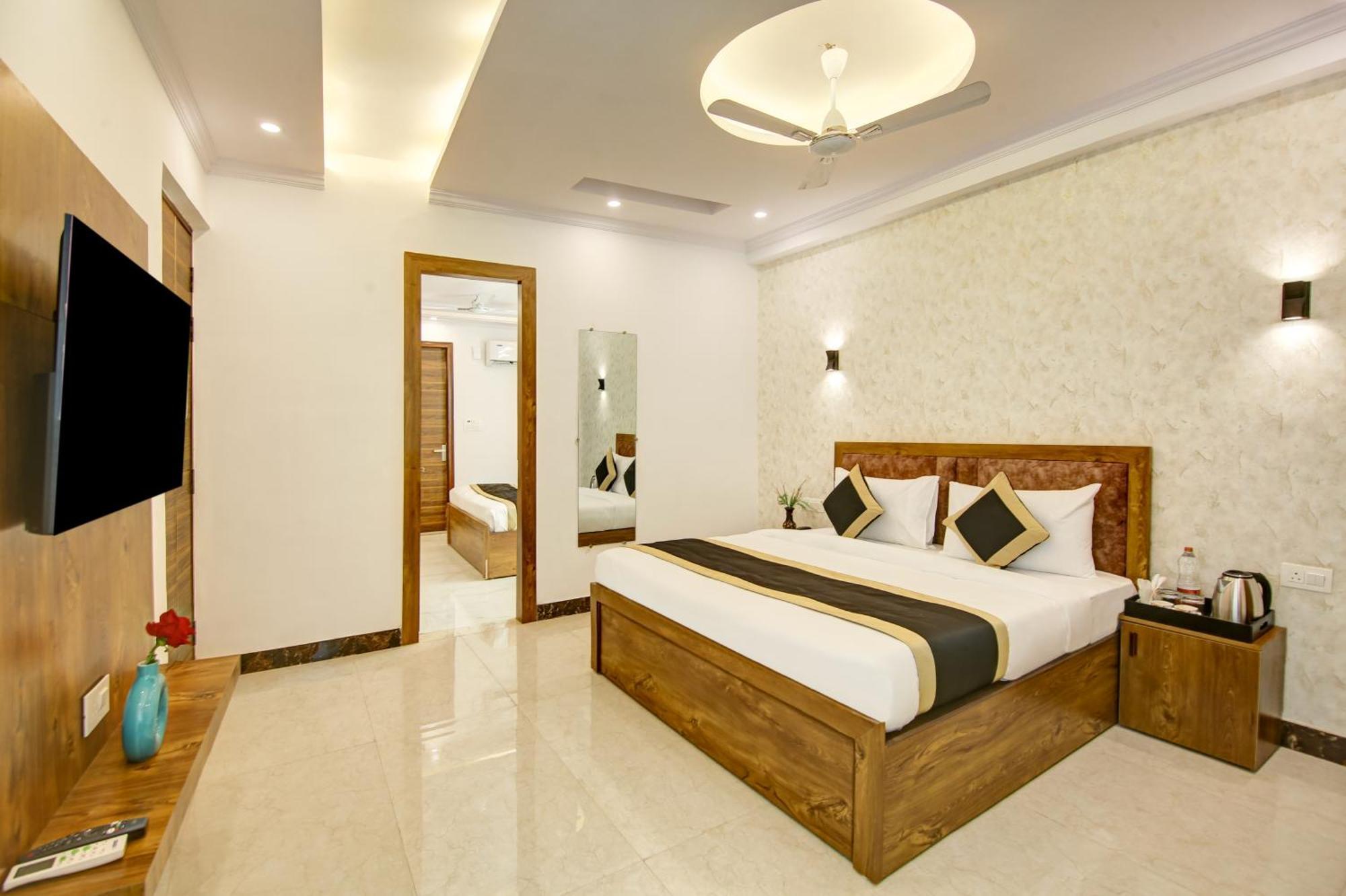 Hotel The Emporio Grand Near Vaishali Metro Station Ghaziabad Luaran gambar