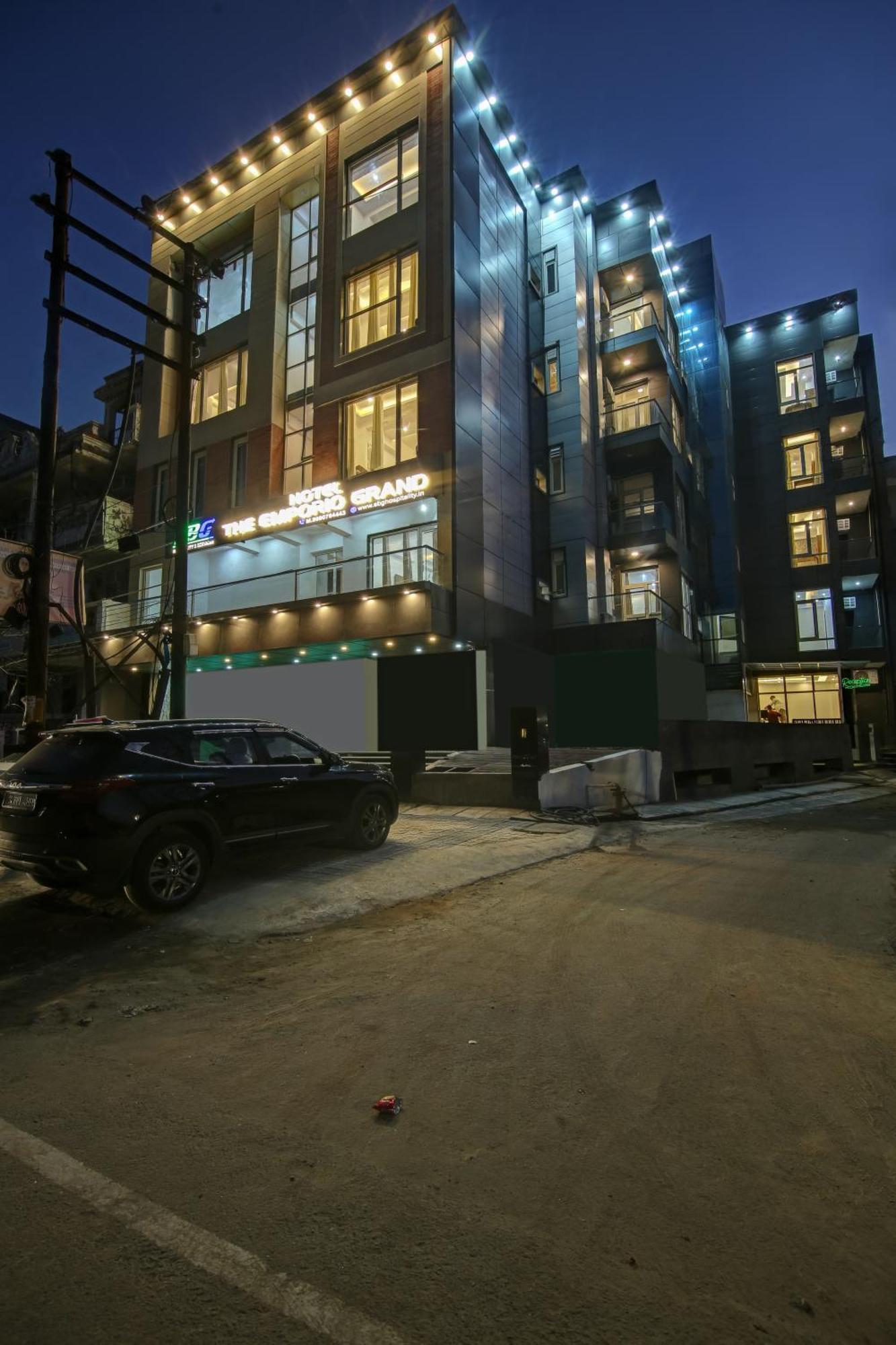 Hotel The Emporio Grand Near Vaishali Metro Station Ghaziabad Luaran gambar