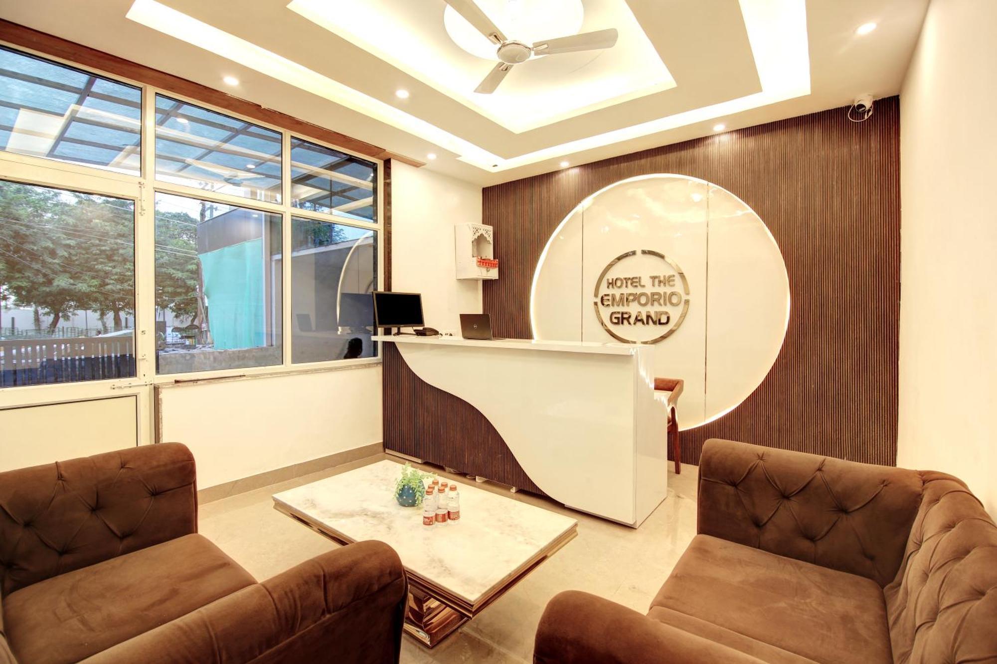 Hotel The Emporio Grand Near Vaishali Metro Station Ghaziabad Luaran gambar